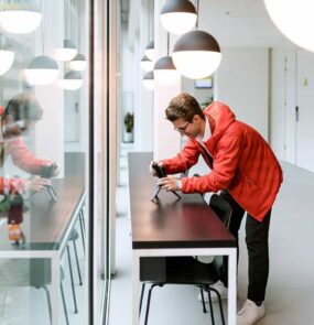 Smartphone Foto Workshop, Teilnehmer fotografieren mit dem Smartphone während dem Fotokurs