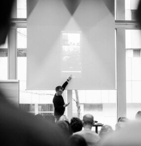 Workshop zum Thema Smartphone Video. Mit welche Apps kann man schnell und einfach Videos schneiden.