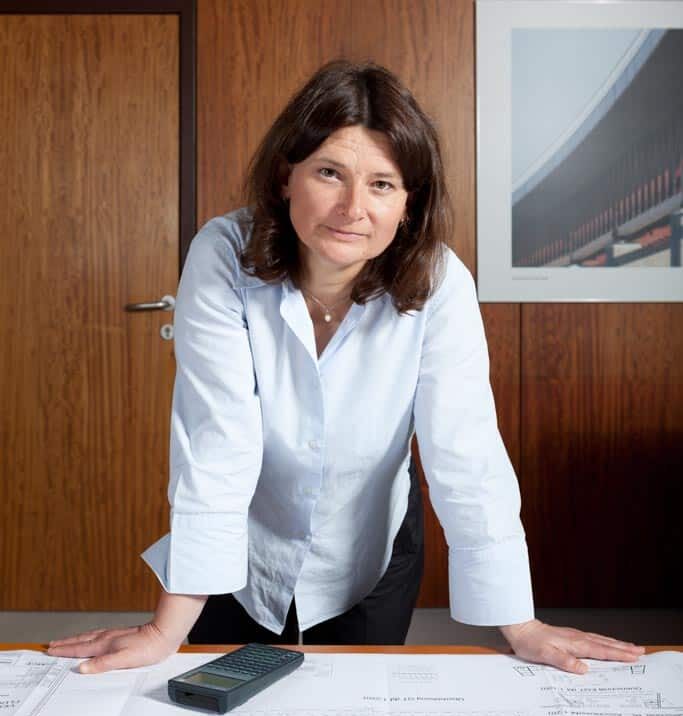 Fotoshooting für Corporate Publishing Magazin Bilfingers World, Frau Stelzer, Linz Fotograf