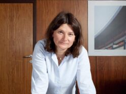 Fotoshooting für Corporate Publishing Magazin Bilfingers World, Frau Stelzer, Linz Fotograf